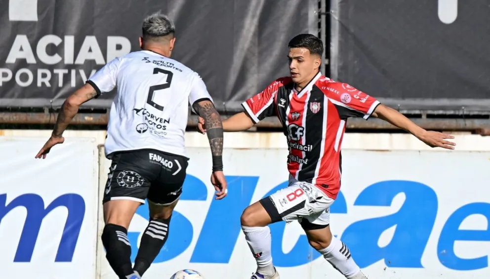 Goleada histórica de Chacarita a Central Norte por 4 a 0: ¡Lo lapidó el funebrero!