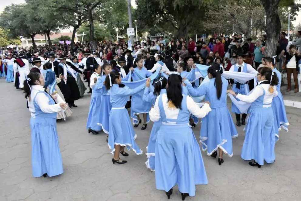Así celebró la Municipalidad de General Güemes el 215° aniversario de la Revolución de Mayo
