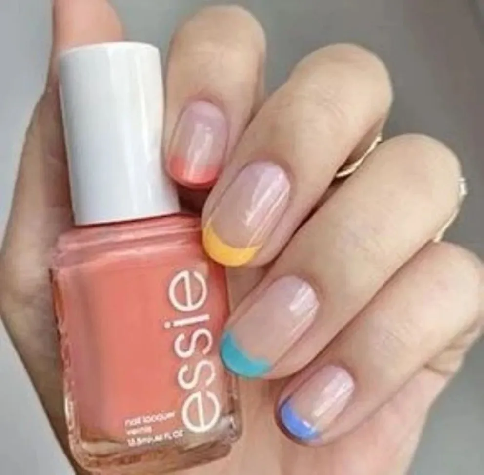 Nail Art - manicura francesa