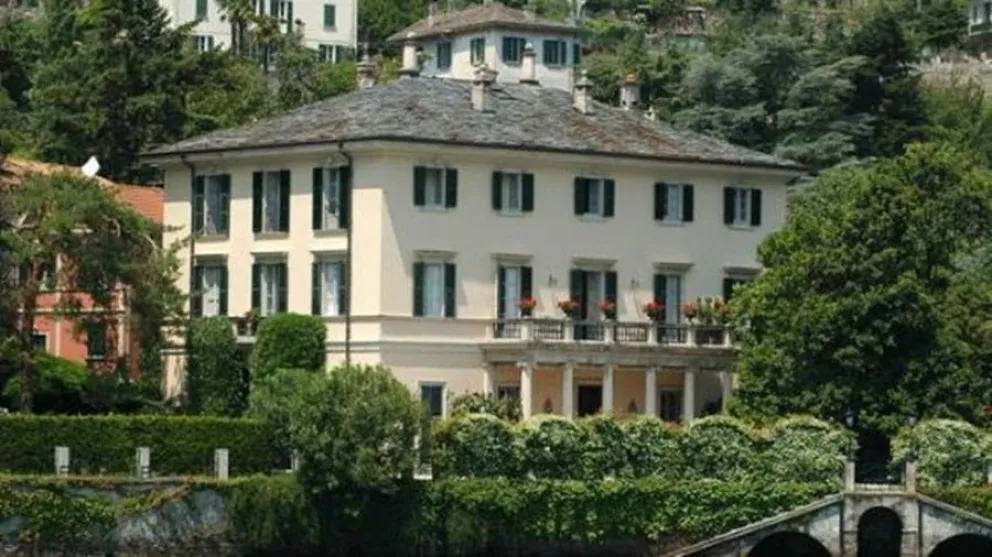 Wanda Nara - Lago di Como