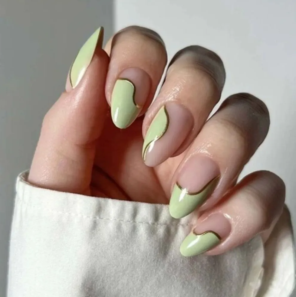 verde pistacho - Nail Art
