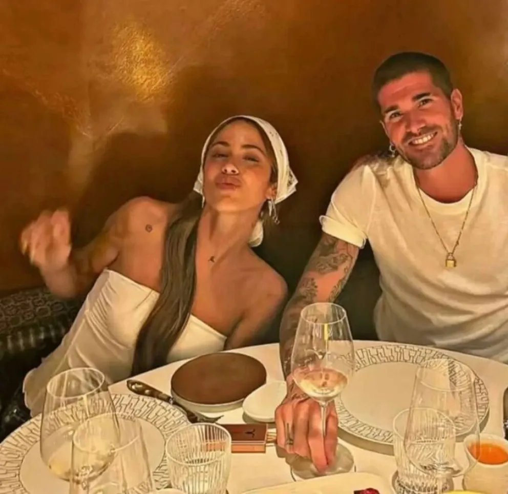 Tini Stoessel - Rodrigo de Paul