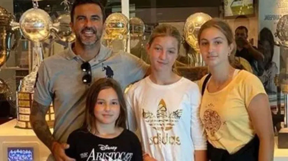 Fabi&aacute;n Cubero - Nicole Neumann