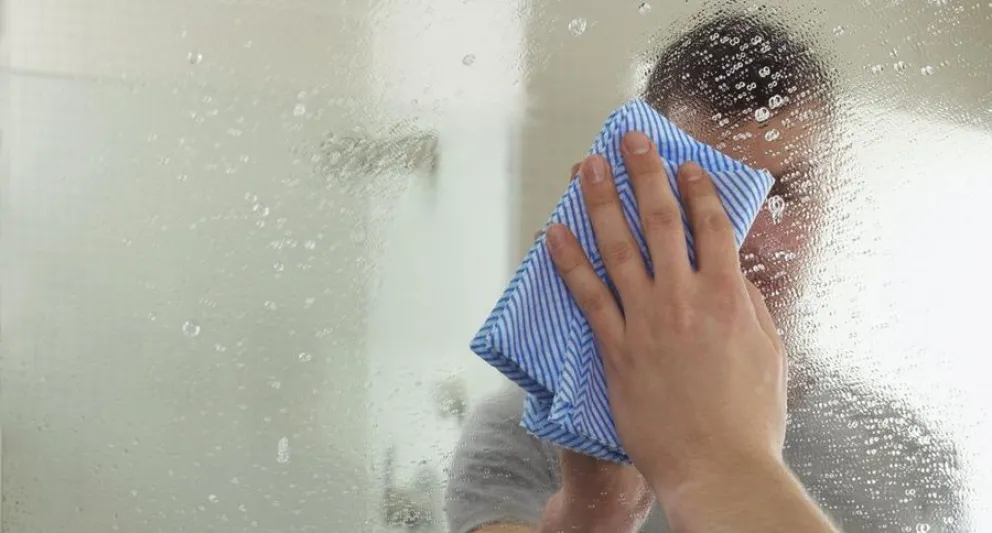 espejo de ba&ntilde;o empa&ntilde;ado - truco