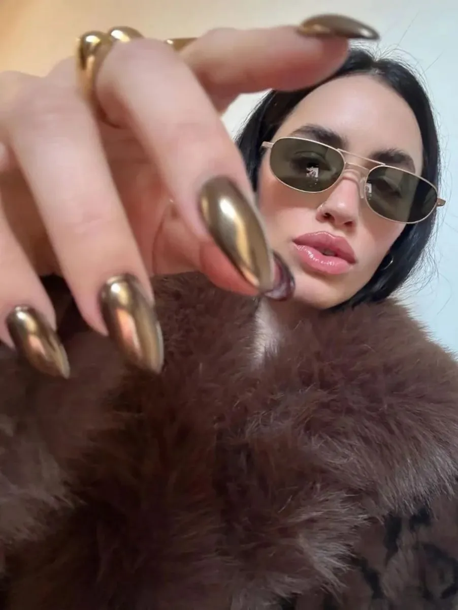 Lali Esp&oacute;sito - Nail Art