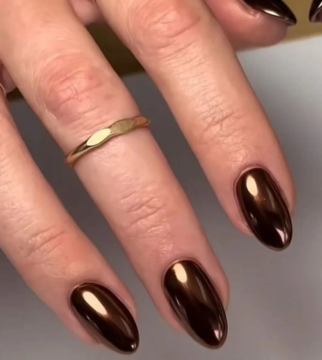 Lali Esp&oacute;sito - Nail Art