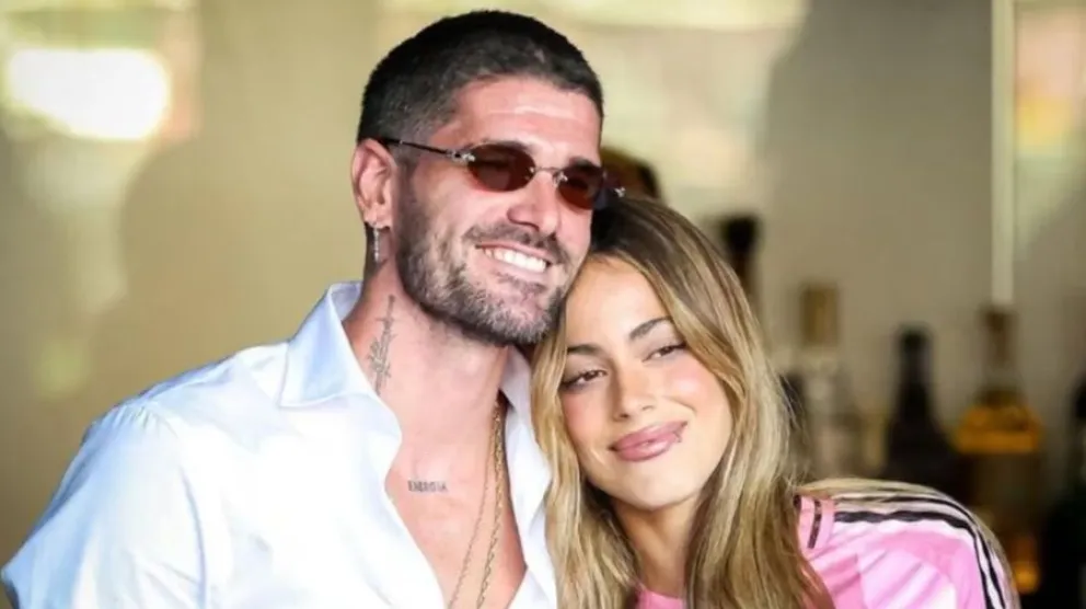 Tini Stoessel - Rodrigo de Paul