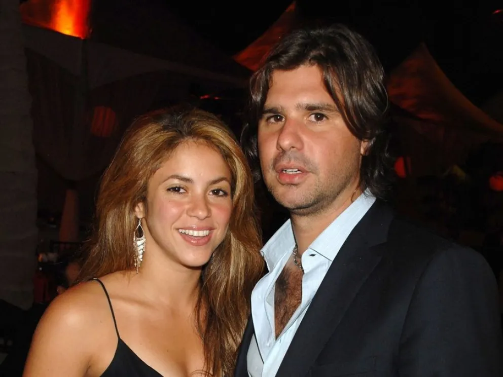 Shakira - Antonio de la Rua