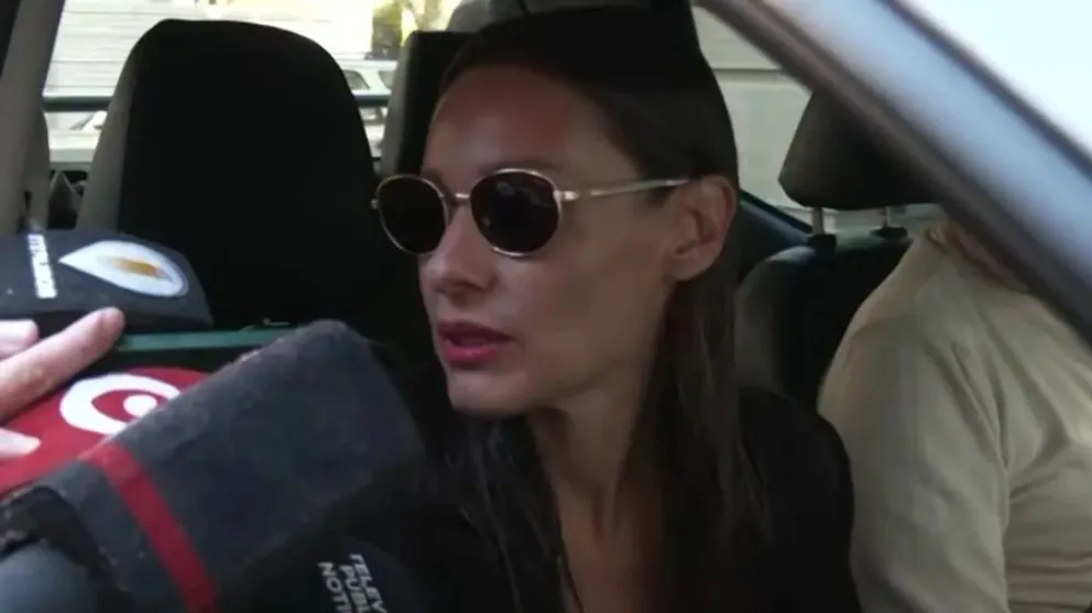 Pampita - robo