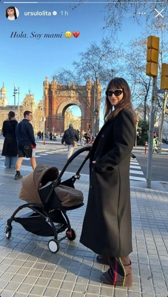 &Uacute;rsula Corber&oacute; mostr&oacute; a su hijo por primera vez