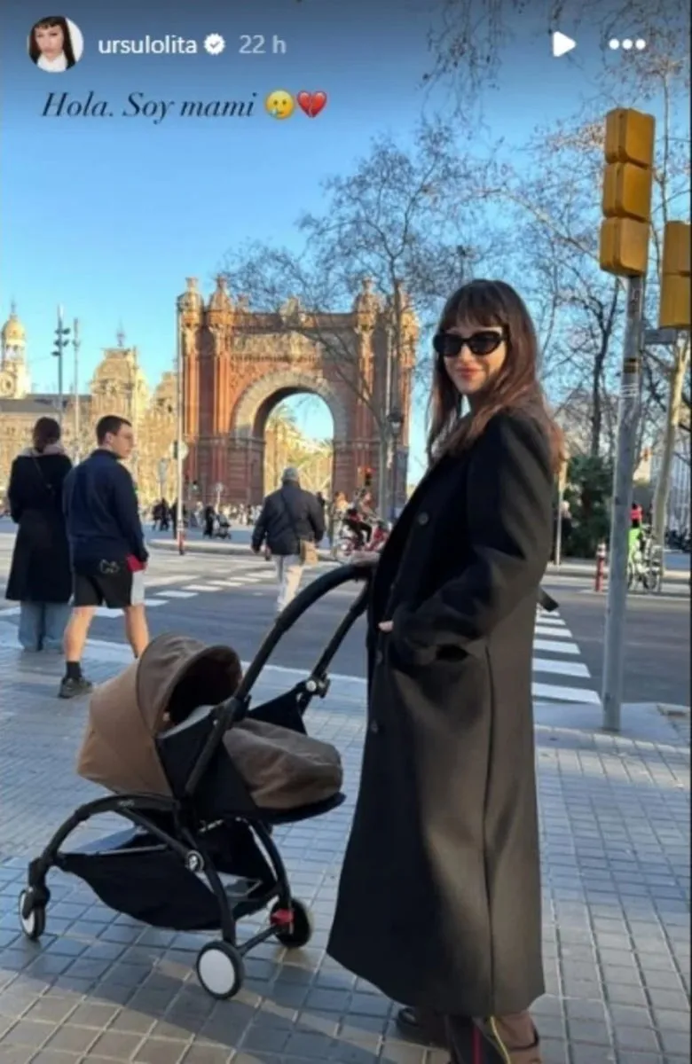El Chino Dar&iacute;n mostr&oacute; el rostro de su bebe reci&eacute;n nacido