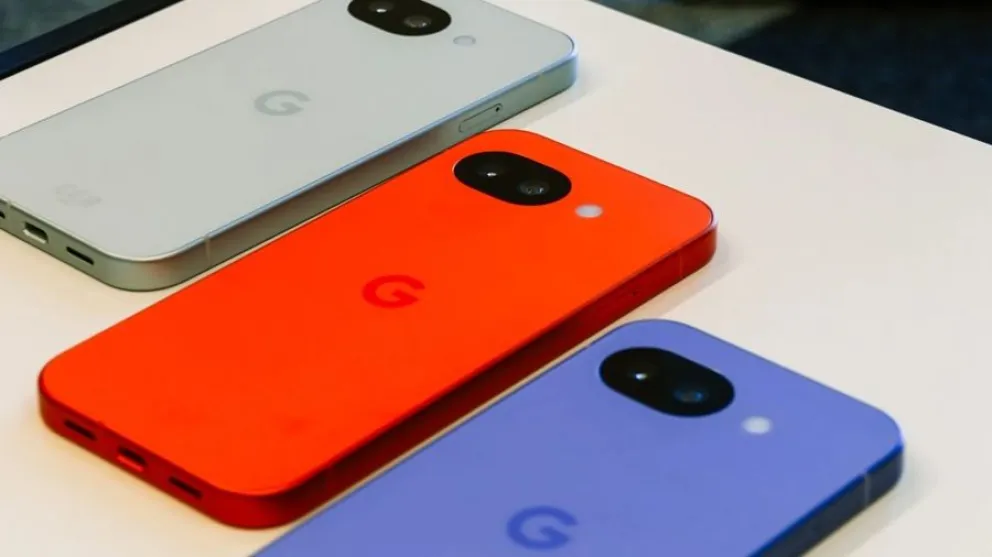 Google lanzó su nuevo smartphone con inteligencia artificial y siete años de actualizaciones