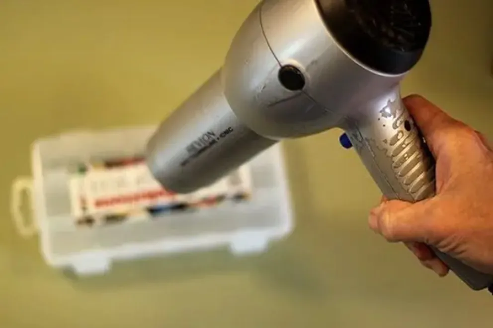 El pr&aacute;ctico truco con el secador de cabello que te har&aacute; la vida m&aacute;s f&aacute;cil 