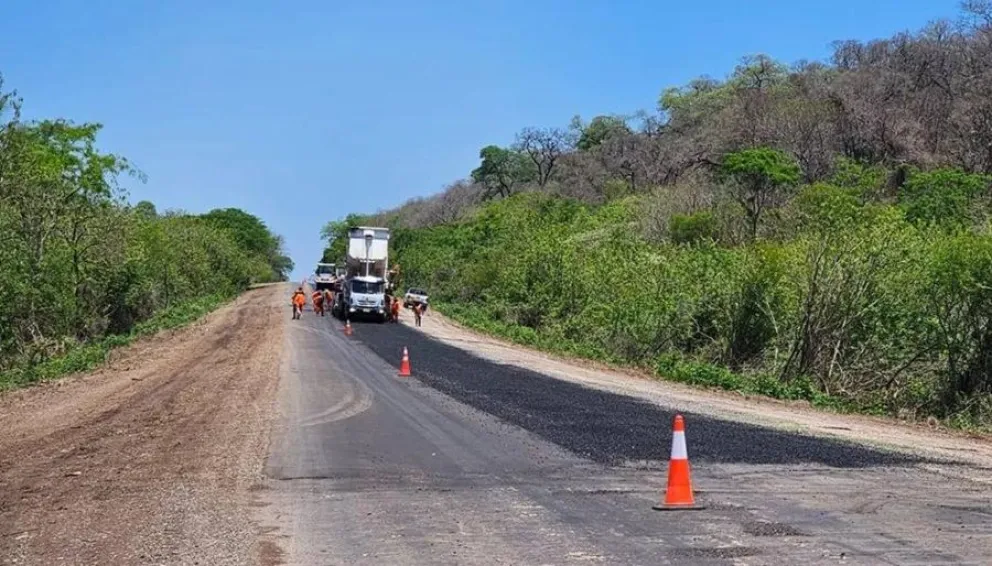 Gustavo Sáenz se comprometió a terminar los trabajos viales