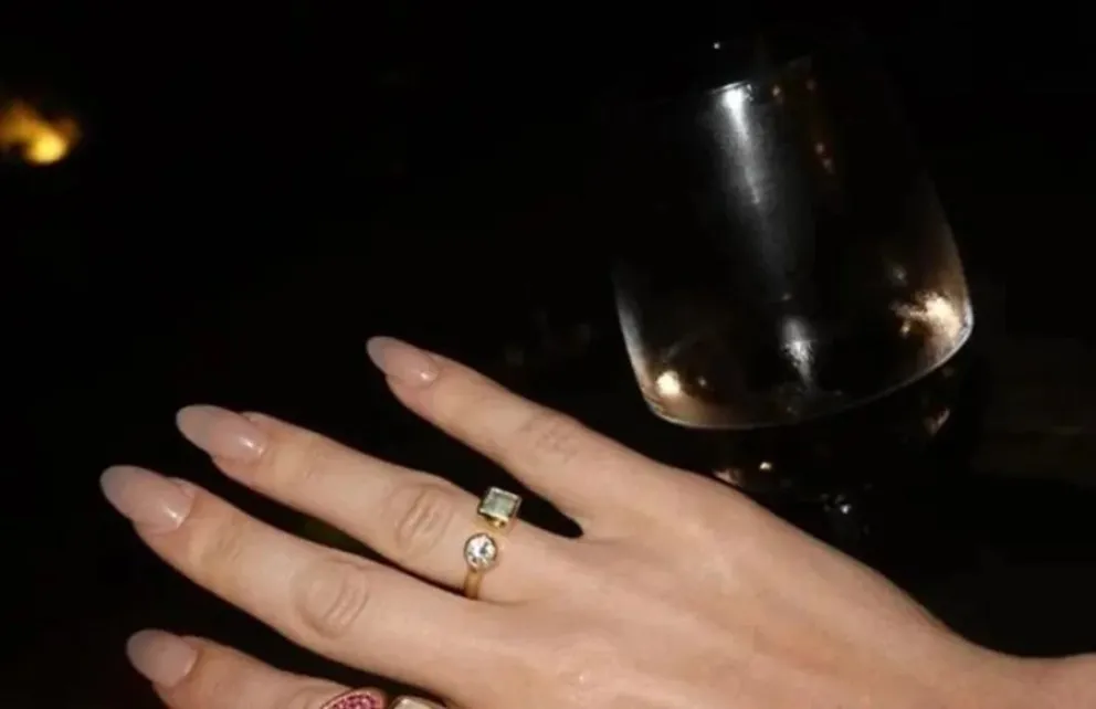 Lali Esp&oacute;sito revel&oacute; que hay fecha para la boda con Pedro Rosemblat