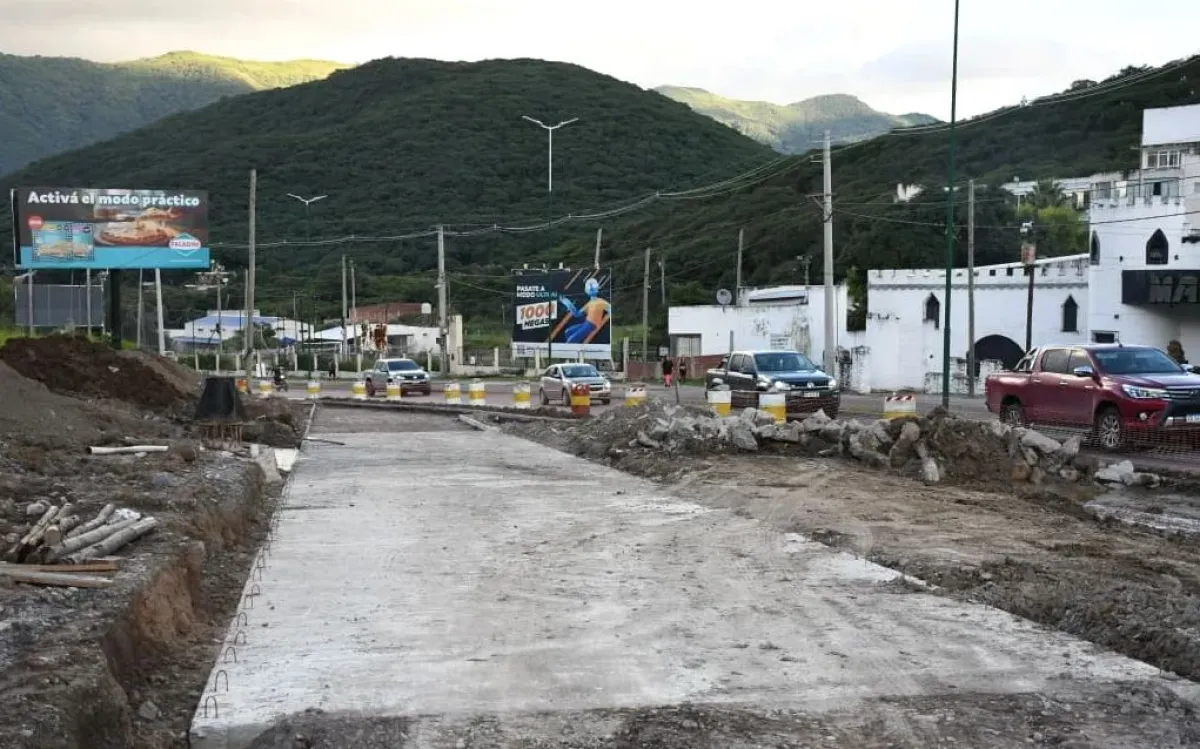 Avanza la construcción de una rotonda en el acceso al cerro San ...