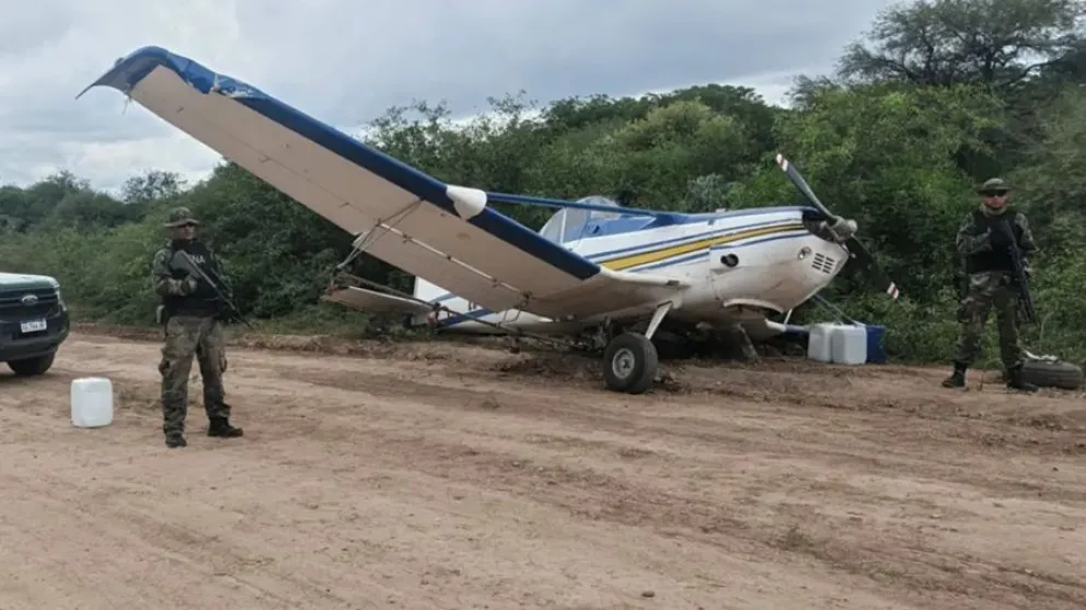 Dos avionetas aterrizaron de emergencia en el Norte de forma sospechosa