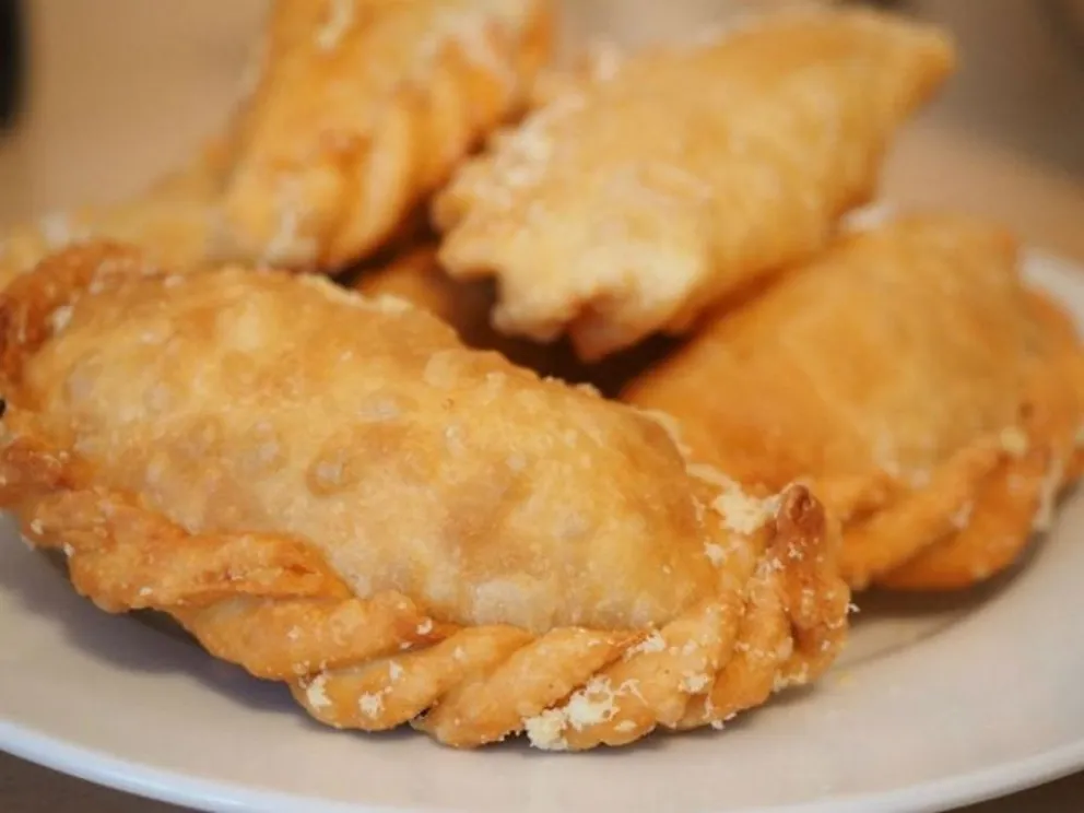 El secreto para recalentar empanadas y que queden crocantes