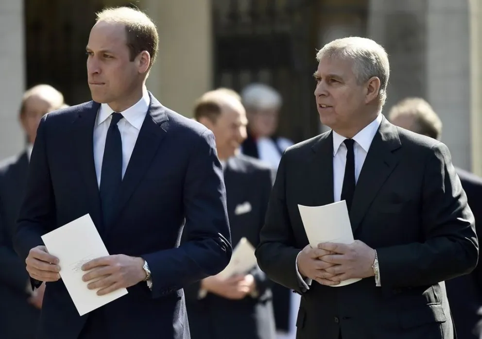 Pr&iacute;ncipe Guillermo y Kate Middleton tienen una lista negra de personas para mantenerlas lejos