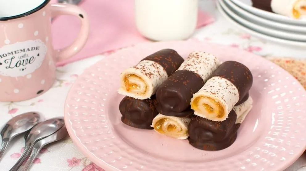Receta de rollitos de pan lactal con dulce de leche