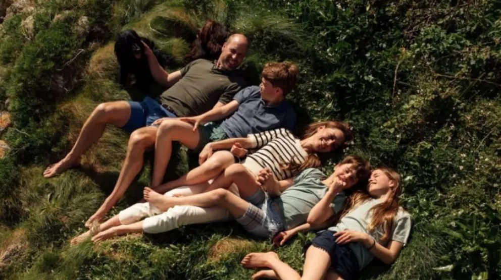 El pr&iacute;ncipe Guillermo y Kate Middleton agrandan la familia