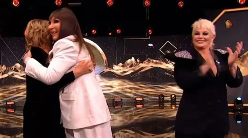 La reconciliaci&oacute;n de Moria Cas&aacute;n y Georgina Barbarossa