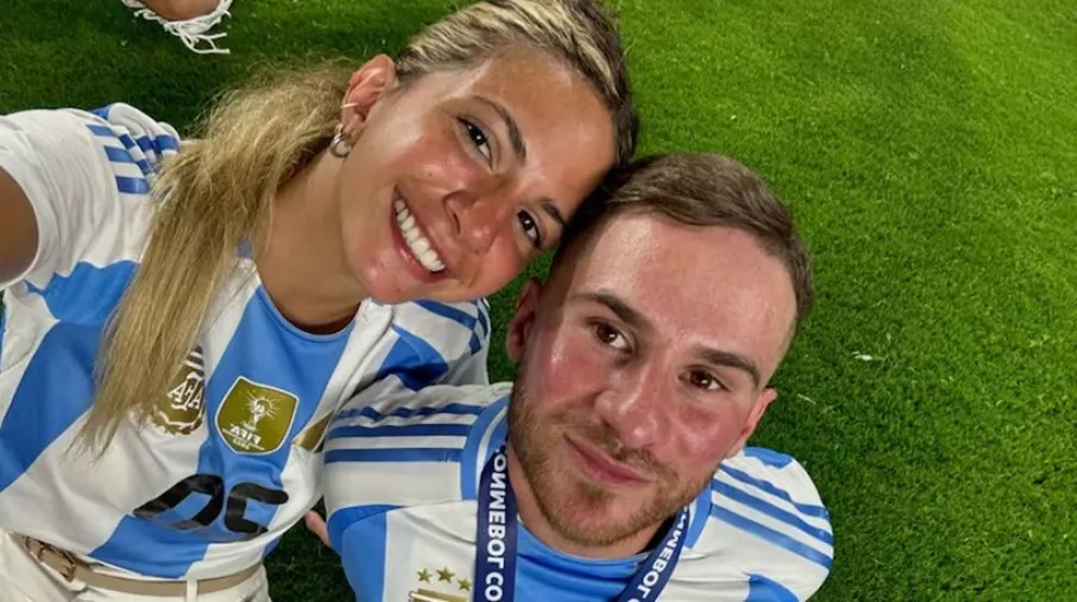 Las esposas de la Scaloneta Argentina contra Ail&eacute;n Cova