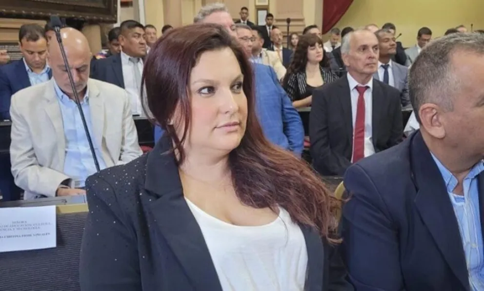 M&oacute;nica Ju&aacute;rez impulsa jornada contra la violencia de la mujer en la pol&iacute;tica