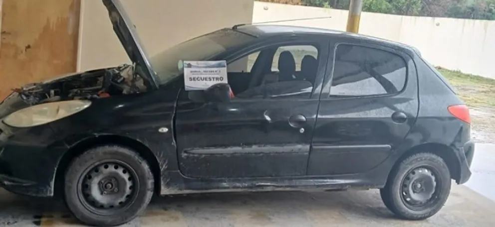 Detenido sospechoso de falsa identidad policial y hallazgo en allanamiento