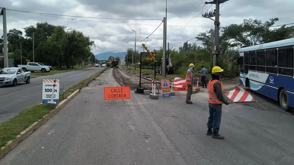 Dar&iacute;o Madile mostr&oacute; c&oacute;mo avanzan las obras en al Avenida Ex Combatientes