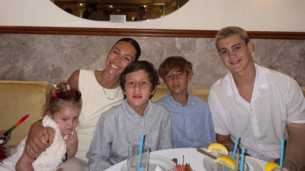 Pampita fue estafada con una compra a sus hijos