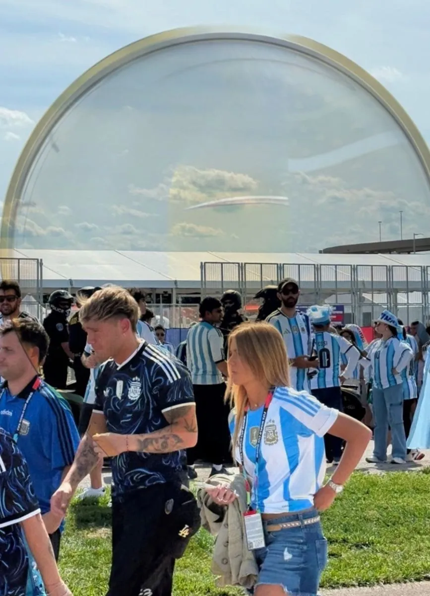Ian Lucas blanque&oacute; su romance con una influencer en el Mundial 2026