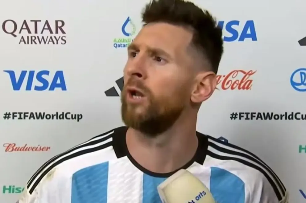 La celebraci&oacute;n de Antonela Roccuzzo a Lionel Messi tras el partido con Argelia
