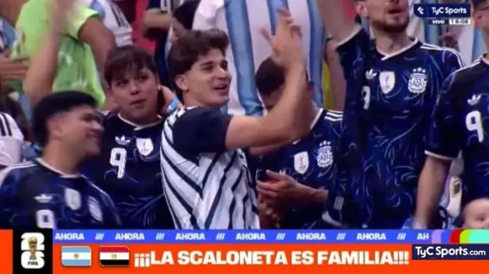 El encuentro de la Selecci&oacute;n Argentina con sus familias tras el triunfo con Egipto