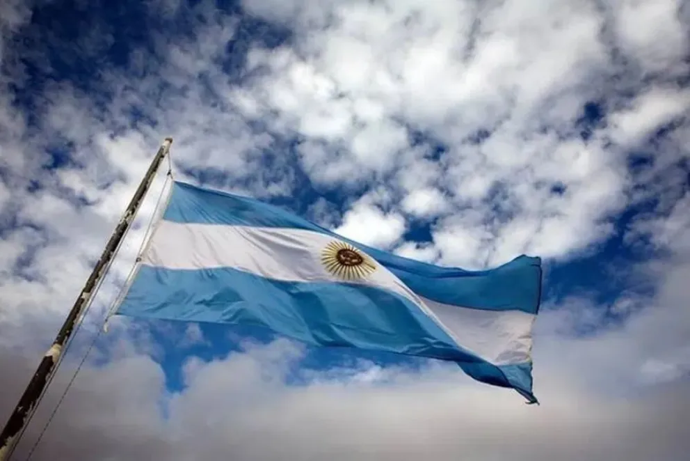 La c&aacute;bala de d&oacute;nde colocar la bandera argentina en casa para alentar a la Selecci&oacute;n