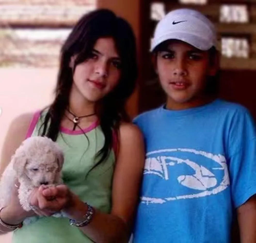 La historio de amor de Leandro Paredes y Camila Galante