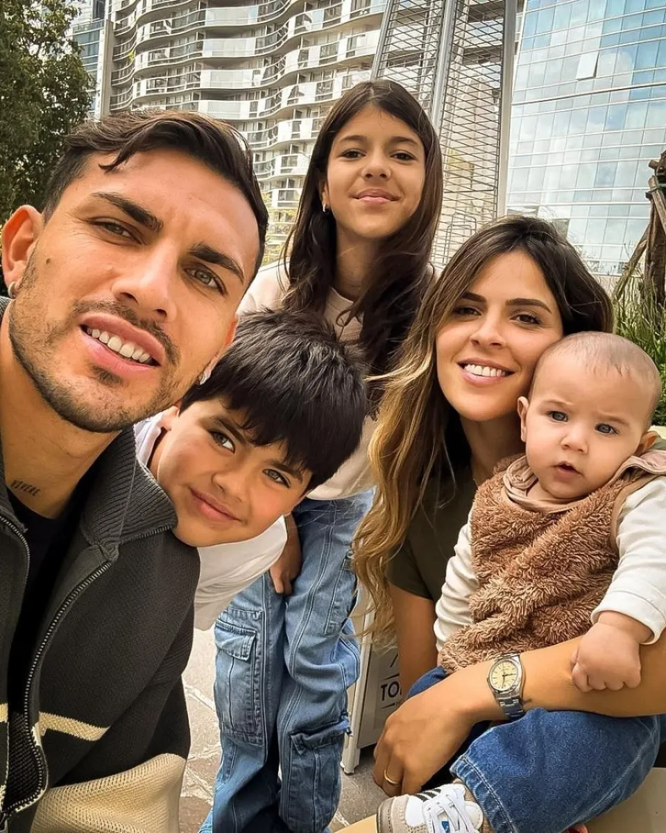 La historio de amor de Leandro Paredes y Camila Galante