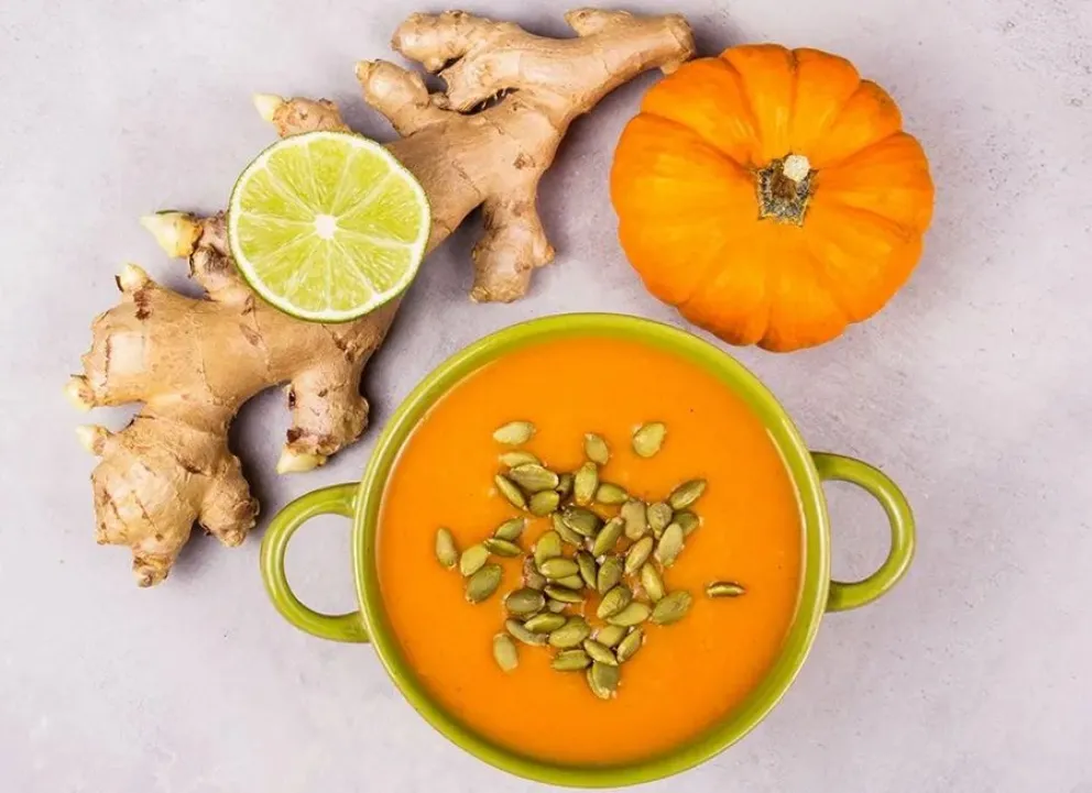 Receta de sopa de calabaza con jengibre para d&iacute;as frios