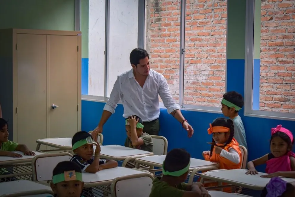 Franco Hernández Berni inaugura escuela Yacuy